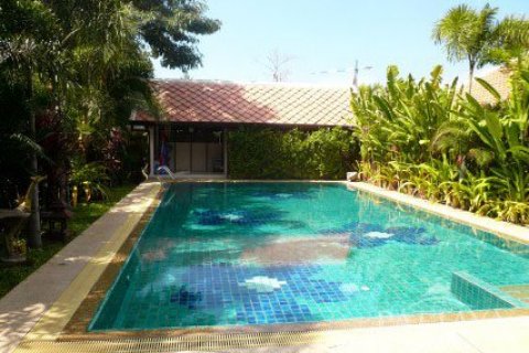 House in Pattaya, Thailand 4 bedrooms № 23948 - photo 8
