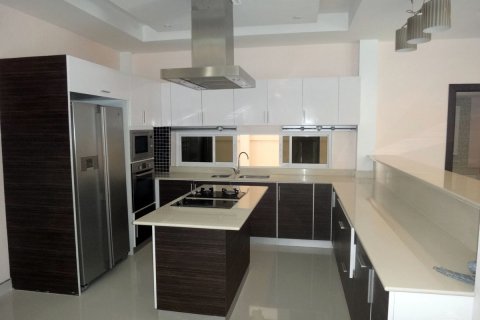 House in Pattaya, Thailand 3 bedrooms № 23324 - photo 14