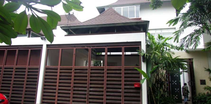 House in Pattaya, Thailand 3 bedrooms № 23014