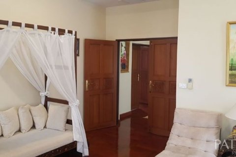 House in Pattaya, Thailand 4 bedrooms № 21419 - photo 20