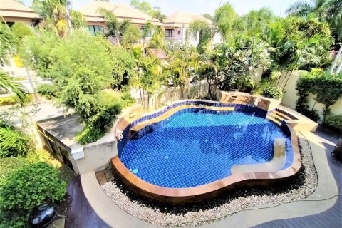 House in Pattaya, Thailand 3 bedrooms № 21813 - photo 2