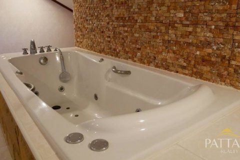 House in Pattaya, Thailand 5 bedrooms № 21271 - photo 6