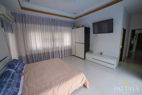 House in Pattaya, Thailand 3 bedrooms № 21306 - photo 11