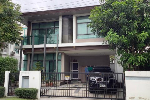 House in Bangkok, Thailand 3 bedrooms № 19674 - photo 1