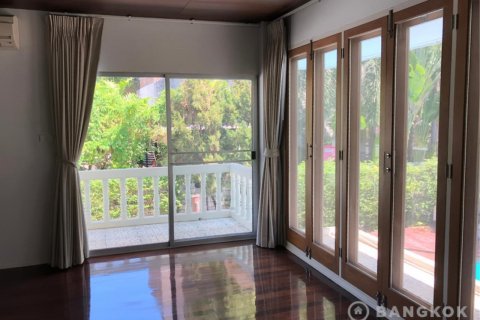 House in Bangkok, Thailand 4 bedrooms № 19453 - photo 7