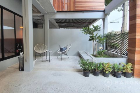 Townhouse in Bangkok, Thailand 3 bedrooms № 19442 - photo 6