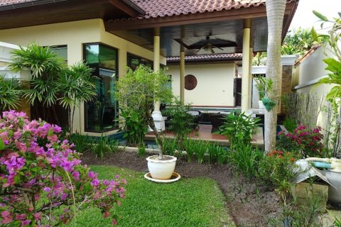 House in Bang Tao, Thailand 3 bedrooms № 3837 - photo 1
