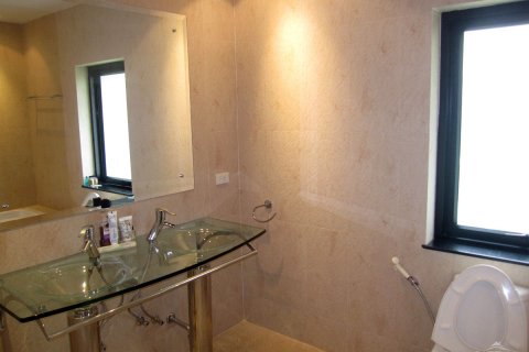 House on Jomtien Beach, Pattaya, Thailand 4 bedrooms № 23017 - photo 24