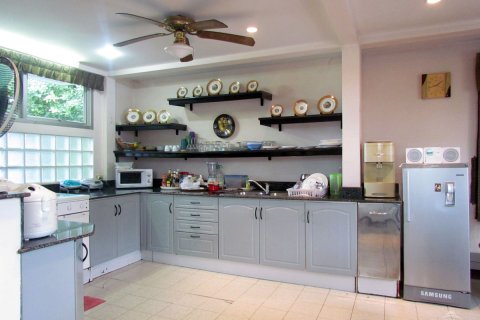 House in Pattaya, Thailand 3 bedrooms № 23478 - photo 11