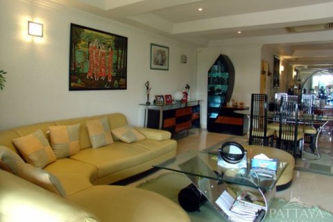 Condo on Jomtien Beach, Pattaya, Thailand, 3 bedrooms  № 22637 - photo 14