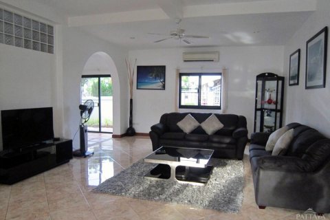 House in Pattaya, Thailand 5 bedrooms № 20286 - photo 7