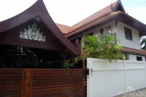 House on Jomtien Beach, Pattaya, Thailand 2 bedrooms № 22638 - photo 23