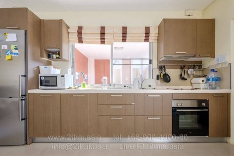 House in Pattaya, Thailand 4 bedrooms № 22216 - photo 4