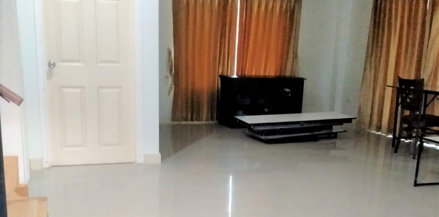 House in Pattaya, Thailand 3 bedrooms № 22376