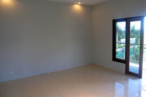 House in Pattaya, Thailand 6 bedrooms № 22952 - photo 11