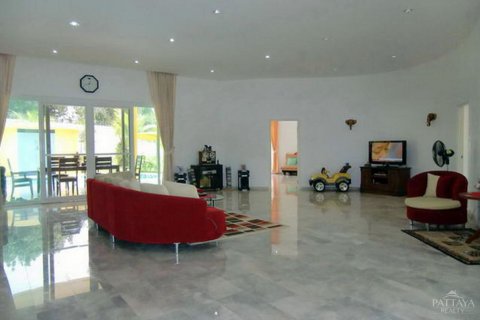 House in Pattaya, Thailand 5 bedrooms № 23095 - photo 9
