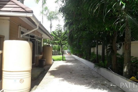 House in Pattaya, Thailand 5 bedrooms № 21319 - photo 4