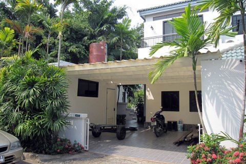 House in Pattaya, Thailand 3 bedrooms № 22642 - photo 1