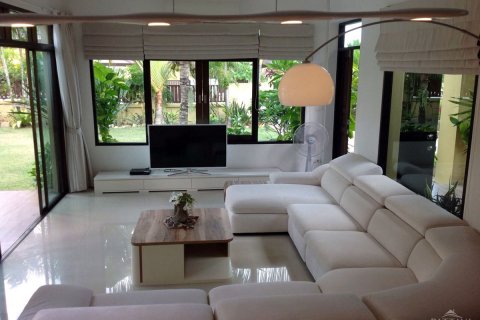 House in Pattaya, Thailand 3 bedrooms № 24393 - photo 2