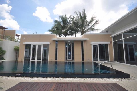 House in Phuket, Thailand 3 bedrooms № 22370 - photo 6