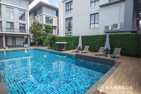 House in Bangkok, Thailand 5 bedrooms № 19396 - photo 12