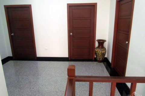 House on Jomtien Beach, Pattaya, Thailand 5 bedrooms № 19959 - photo 19