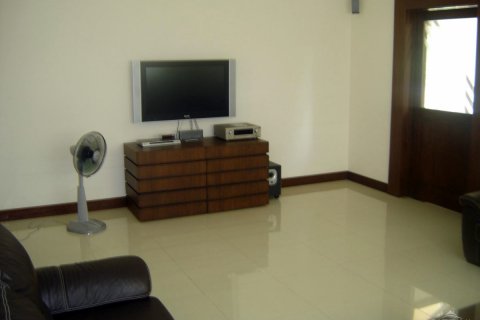 House in Pattaya, Thailand 4 bedrooms № 23283 - photo 21