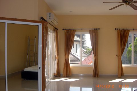 House in Pattaya, Thailand 5 bedrooms № 23400 - photo 15