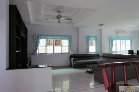 House in Pattaya, Thailand 4 bedrooms № 20878 - photo 8
