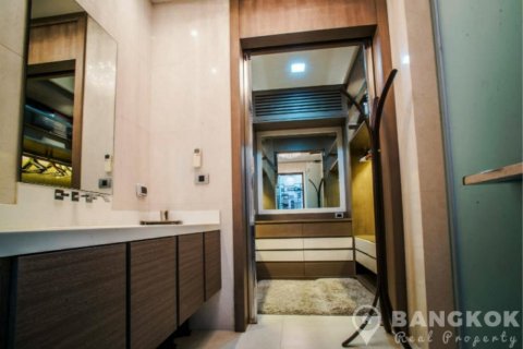 Townhouse in Bangkok, Thailand 4 bedrooms № 19499 - photo 13
