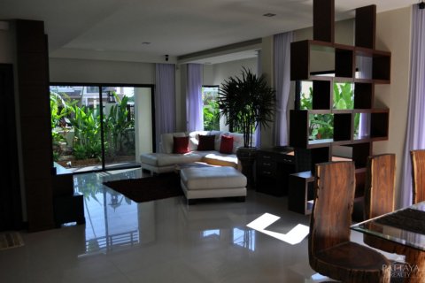House in Pattaya, Thailand 3 bedrooms № 22853 - photo 2