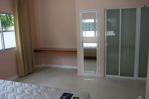 House in Pattaya, Thailand 2 bedrooms № 23433 - photo 16