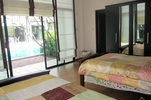 House in Pattaya, Thailand 4 bedrooms № 23045 - photo 18