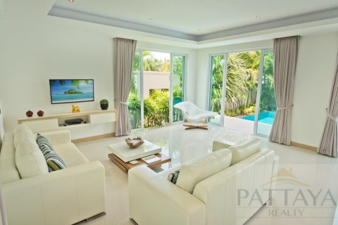House in Pattaya, Thailand 3 bedrooms № 21156 - photo 20