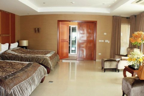 House in Pattaya, Thailand 5 bedrooms № 23870 - photo 9