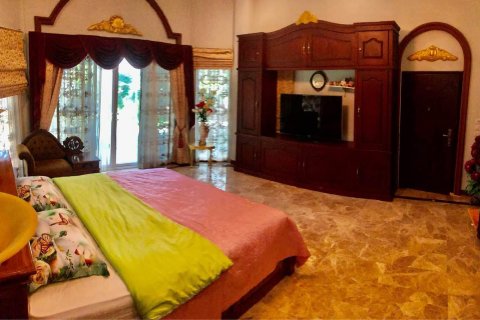 House in Pattaya, Thailand 9 bedrooms № 22284 - photo 20