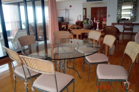 Condo in Pattaya, Thailand, 3 bedrooms  № 24030 - photo 10