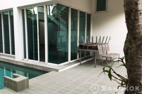 House in Bangkok, Thailand 4 bedrooms № 19479 - photo 4