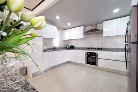 House in Pattaya, Thailand 4 bedrooms № 24655 - photo 14
