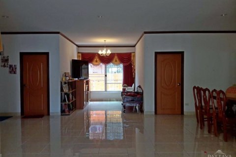 House in Pattaya, Thailand 4 bedrooms № 20083 - photo 20