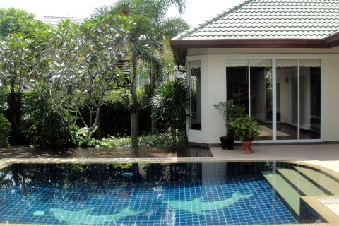 House in Pattaya, Thailand 3 bedrooms № 23273 - photo 12