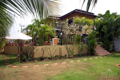 House in Pattaya, Thailand 4 bedrooms № 24381 - photo 7