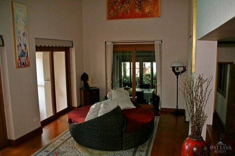 House in Pattaya, Thailand 3 bedrooms № 23410 - photo 3