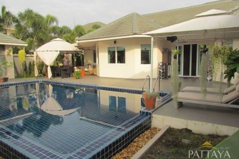 House in Pattaya, Thailand 4 bedrooms № 21274 - photo 3