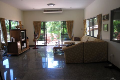 House in Pattaya, Thailand 3 bedrooms № 22726 - photo 24