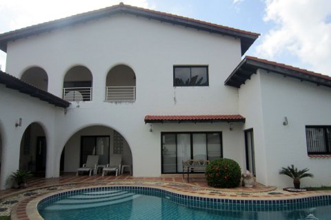 House in Pattaya, Thailand 5 bedrooms № 20286 - photo 4