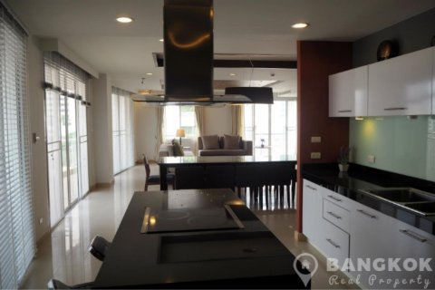 Penthouse in Bangkok, Thailand 3 bedrooms № 19440 - photo 12