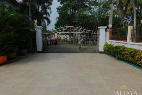 House in Pattaya, Thailand 4 bedrooms № 21236 - photo 9