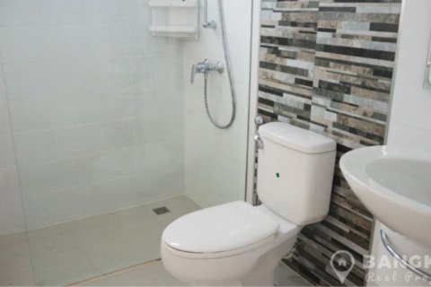 House in Bang Kaeo, Thailand 4 bedrooms № 19411 - photo 15