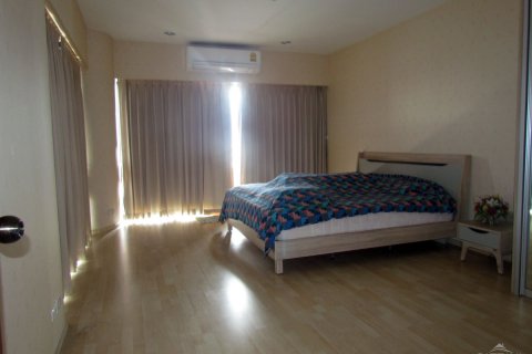 Condo in Pattaya, Thailand, 3 bedrooms  № 20819 - photo 14